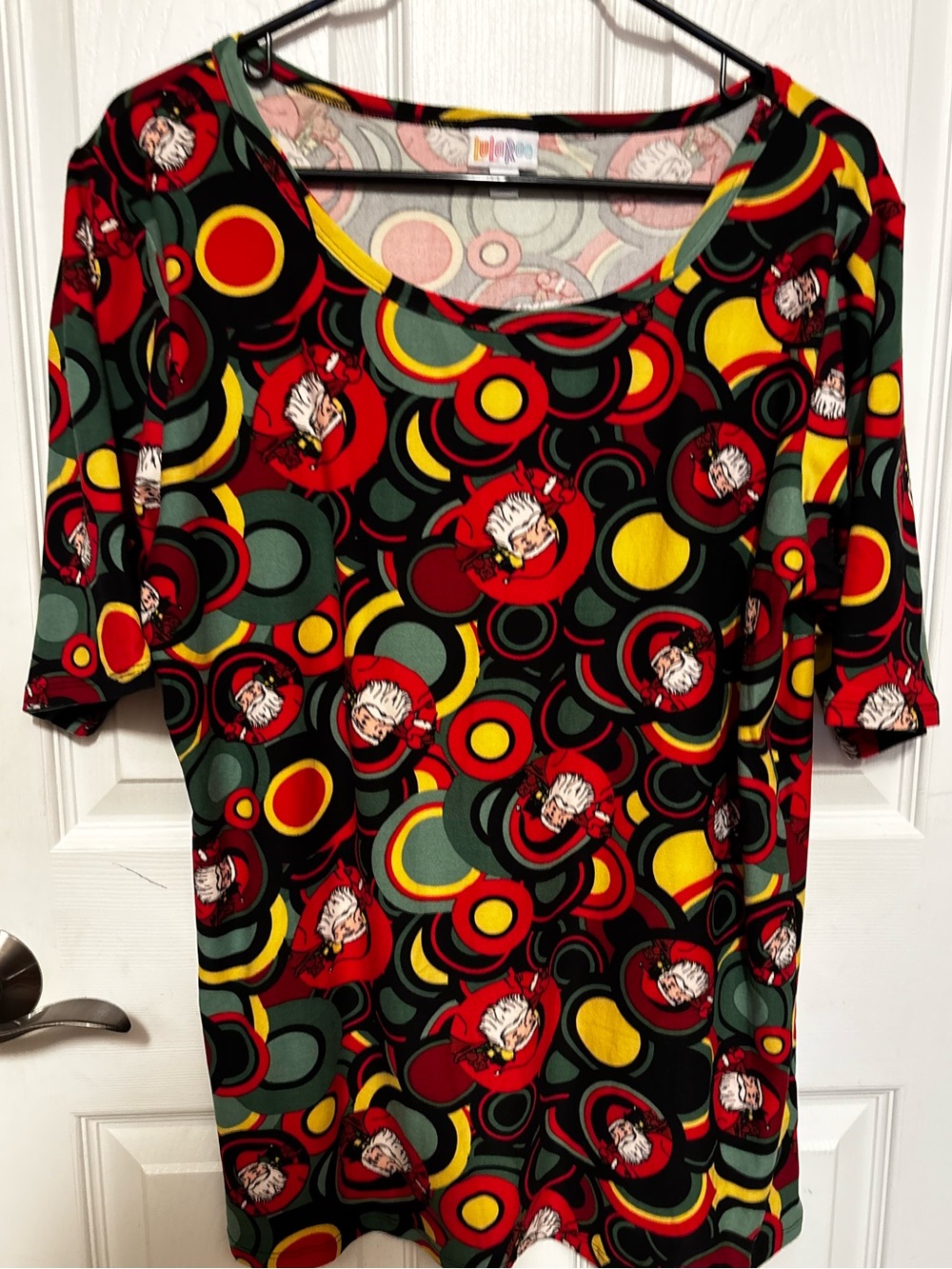 Lularoe NWOT 2XL GIGI Santa 🎅 Top Leggings Material Black Red Green Yellow